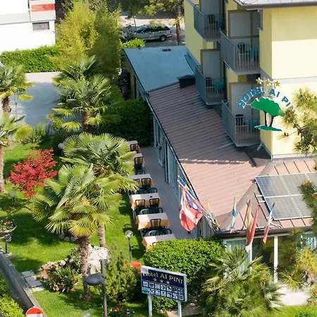 Hotell Ai Pini 3*