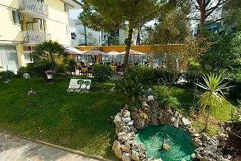 Hotell Ai Pini Grado