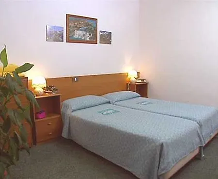 Hotell Ai Pini Grado
